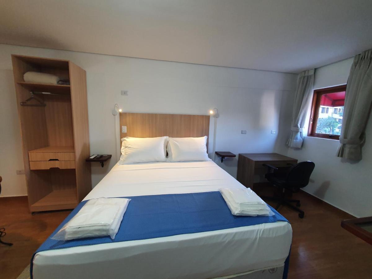 Hotel Chalet Monet - Granja Vianna Cotia  Luaran gambar