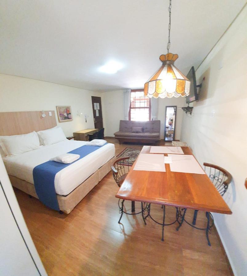 Hotel Chalet Monet - Granja Vianna Cotia  Luaran gambar