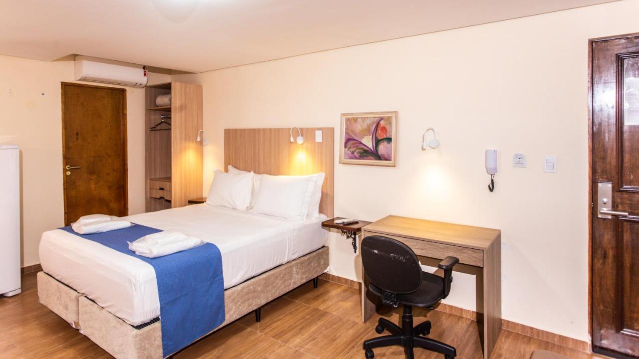 Hotel Chalet Monet - Granja Vianna Cotia  Luaran gambar