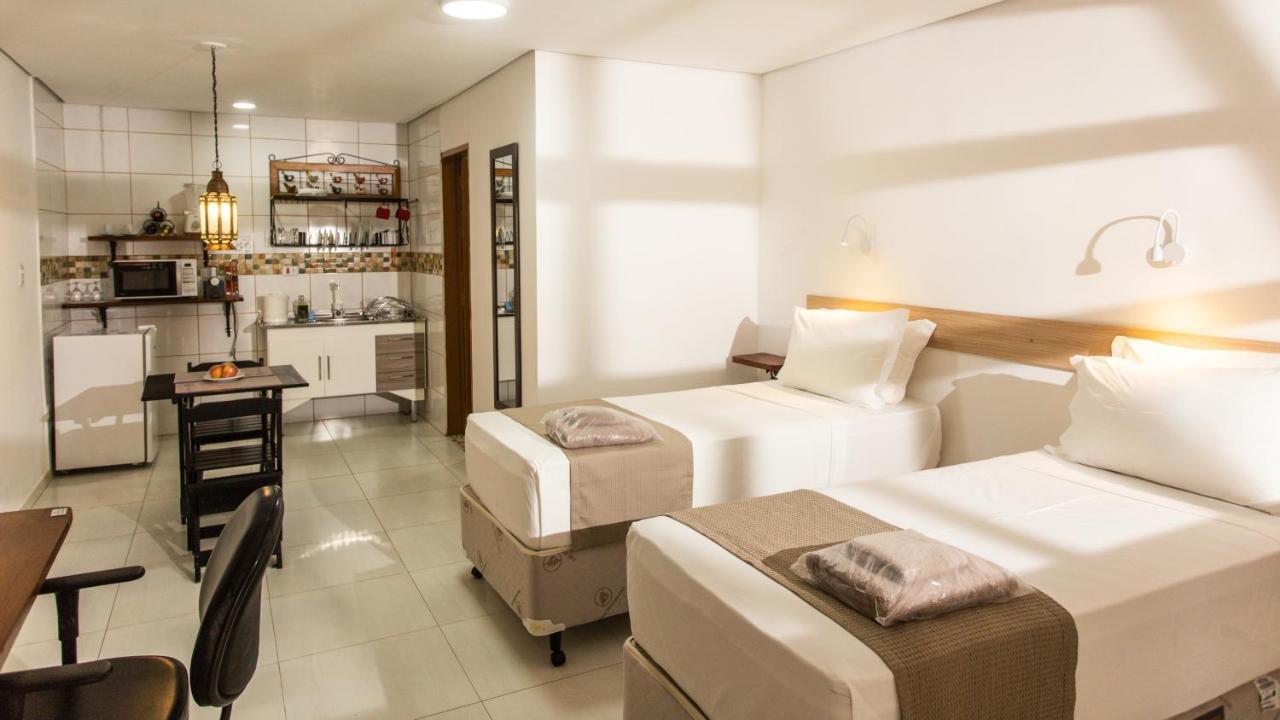 Hotel Chalet Monet - Granja Vianna Cotia  Luaran gambar
