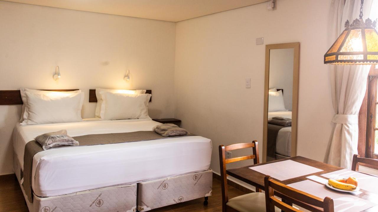 Hotel Chalet Monet - Granja Vianna Cotia  Luaran gambar