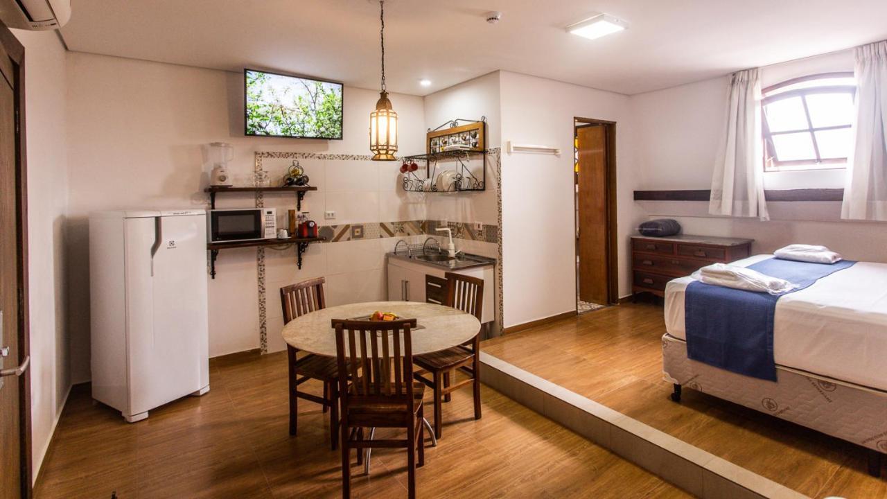 Hotel Chalet Monet - Granja Vianna Cotia  Luaran gambar